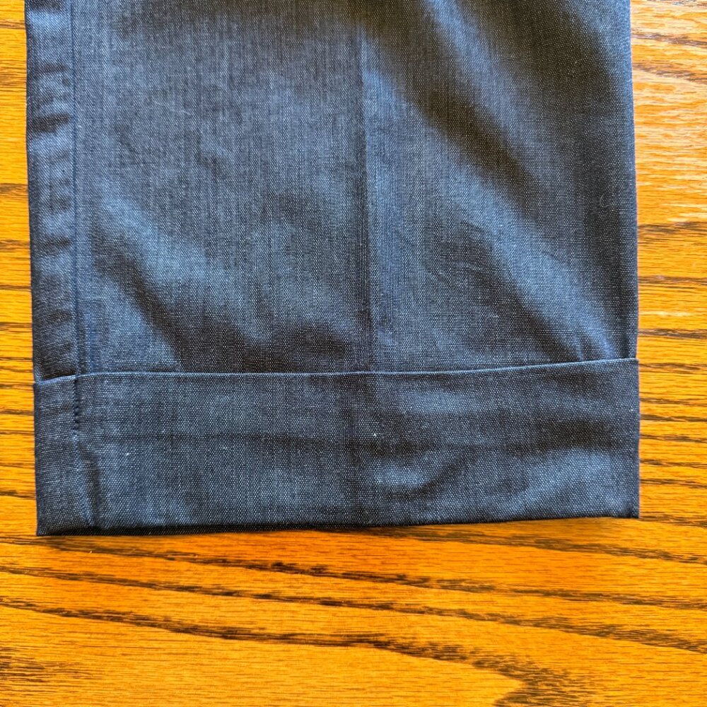 Ann Taylor Cotton Blend Dark Wash Denim Crop Pants - Size 8P - Picture 4 of 6